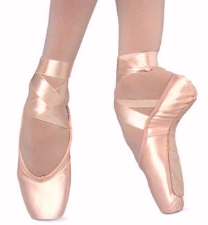 en pointe shoes